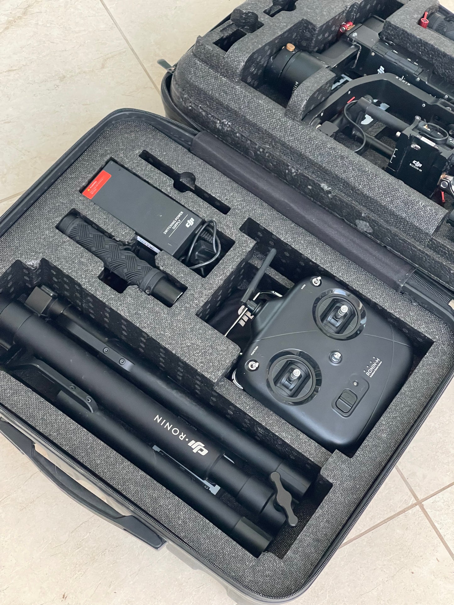 Estabilizador DJI Ronin-M + Estuche rígido